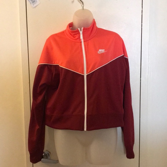 Nike jacket 🧥colors are orange / burgundy - Picture 1 of 5